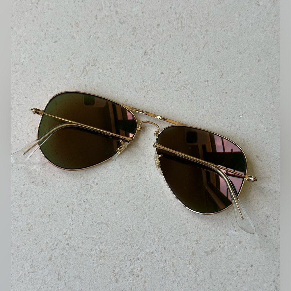Great Condition Collapsable Ray Bans - image 3